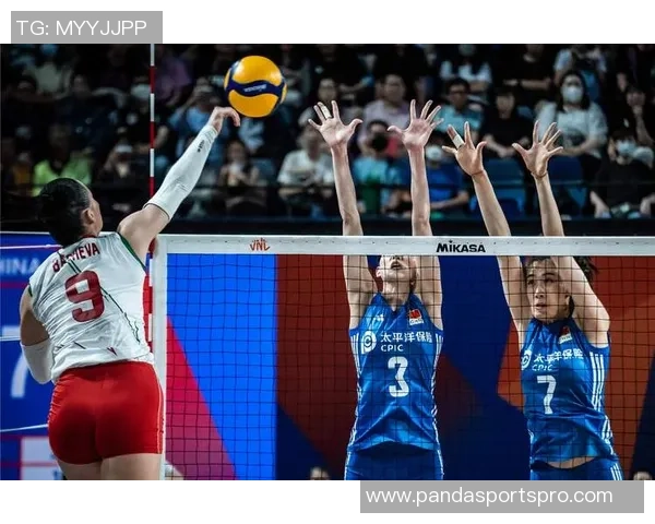 李月汝在Unrivaled第二轮比赛中表现出色帮助球队逆转获胜实现两连胜 李月汝在Unrivaled第二轮比赛中表现出色帮助球队逆转获胜实现两连胜